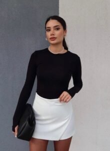 ECRU DOUBLE-BREASTED SHORTS SKIRT