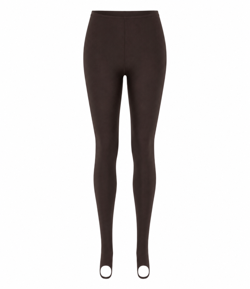 Shaping legging with a stirrup at the front