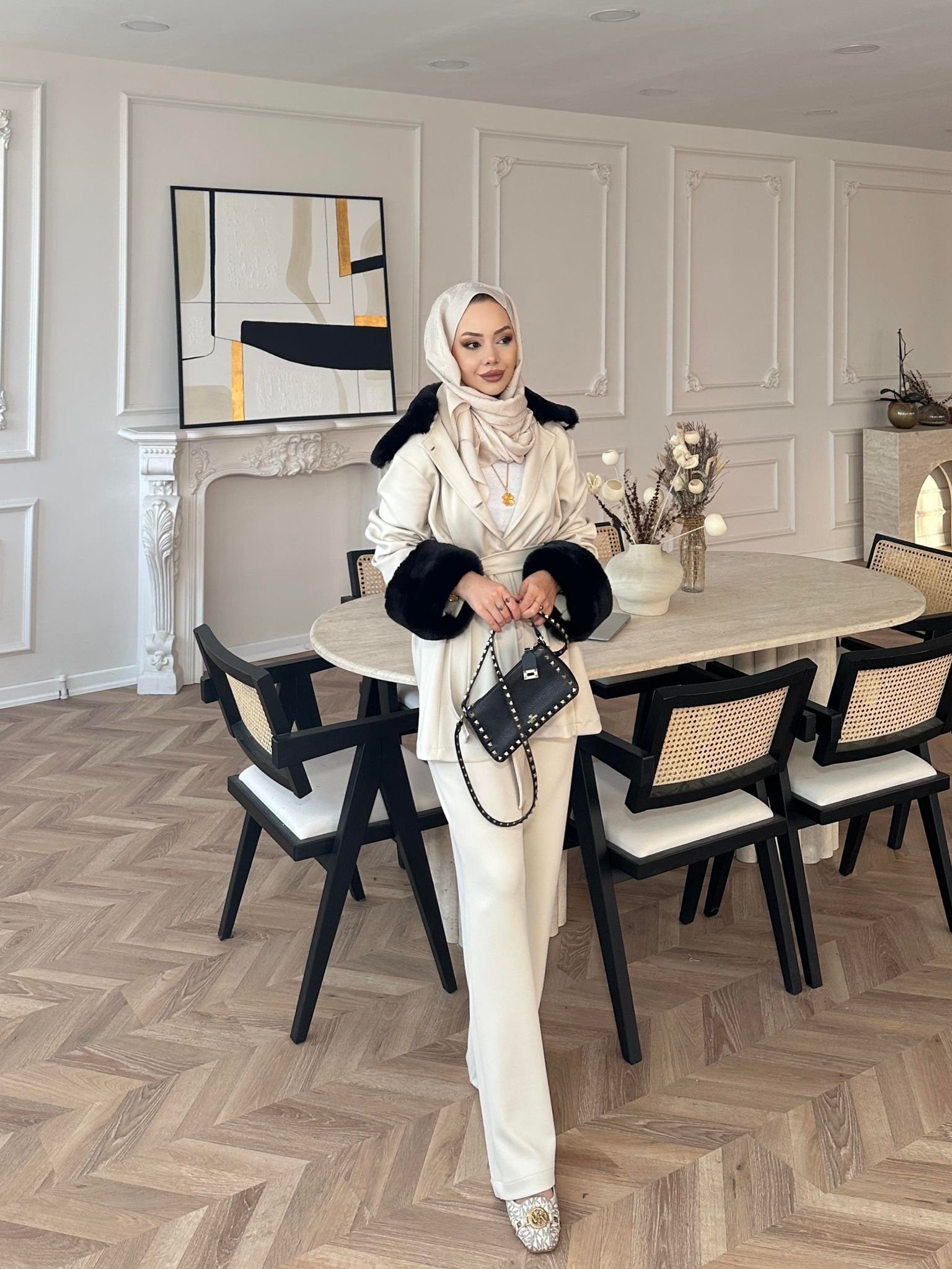 Emara Fur Detailed Scuba Suit - Image 9