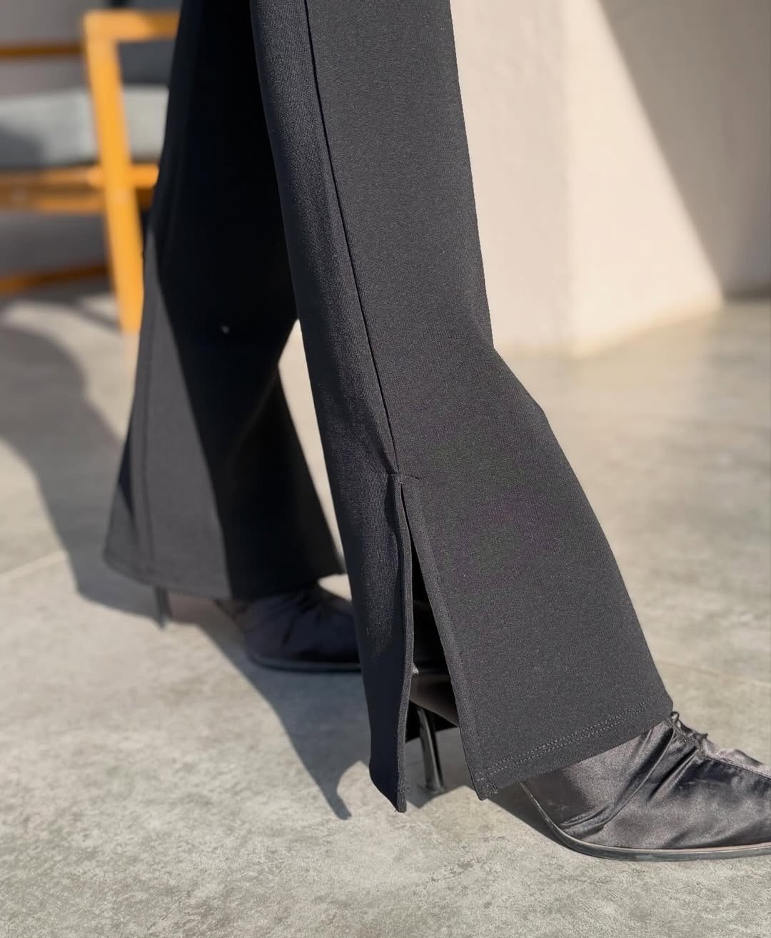 Dilvin Self-Belted Spanish-Style Flare Steel Leggings Black - Image 4