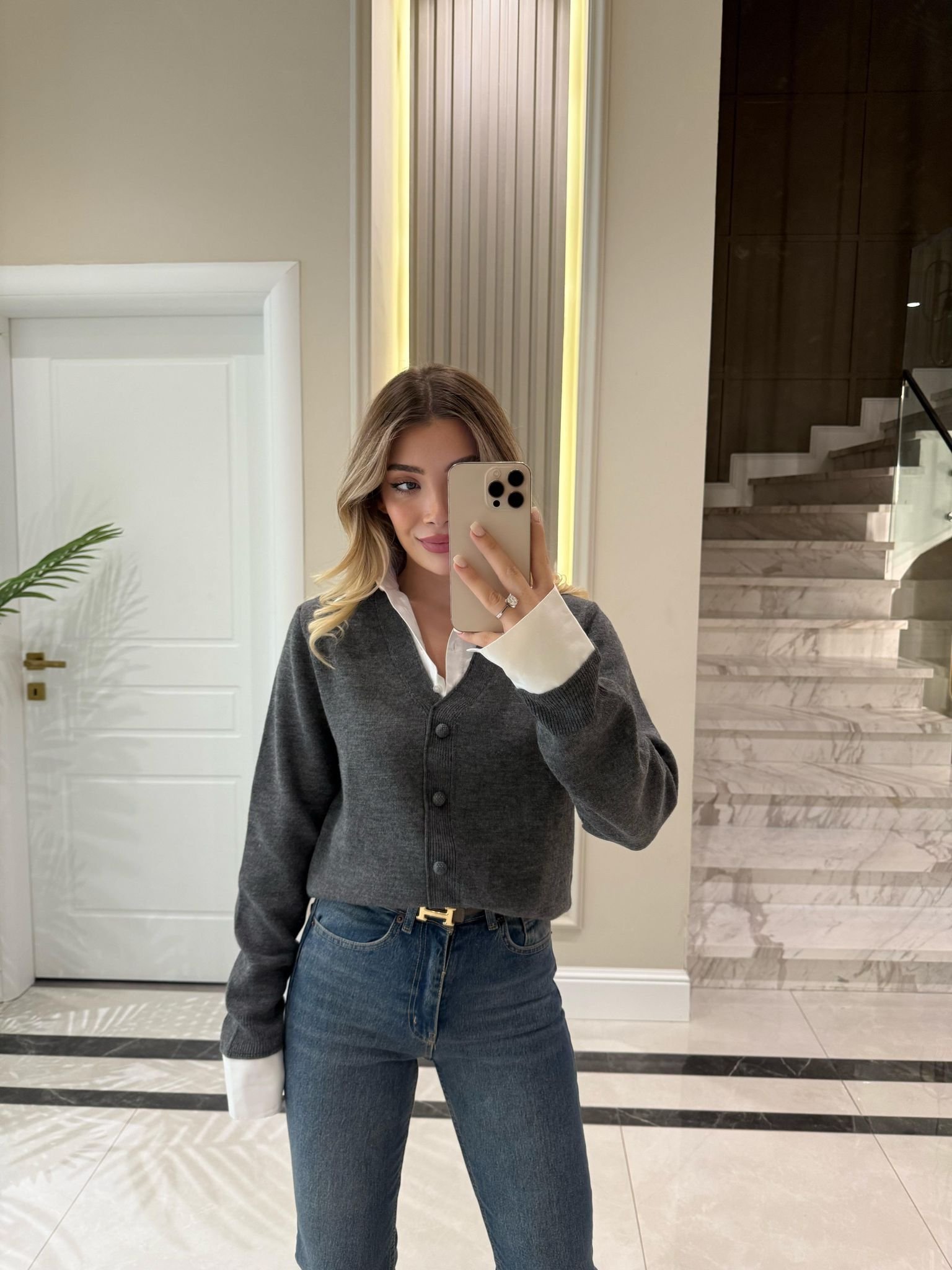 White Shirt Collar Cardigan