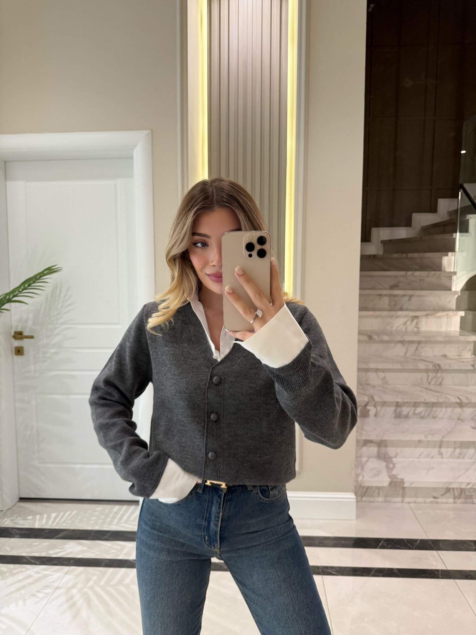 White Shirt Collar Cardigan - Image 2