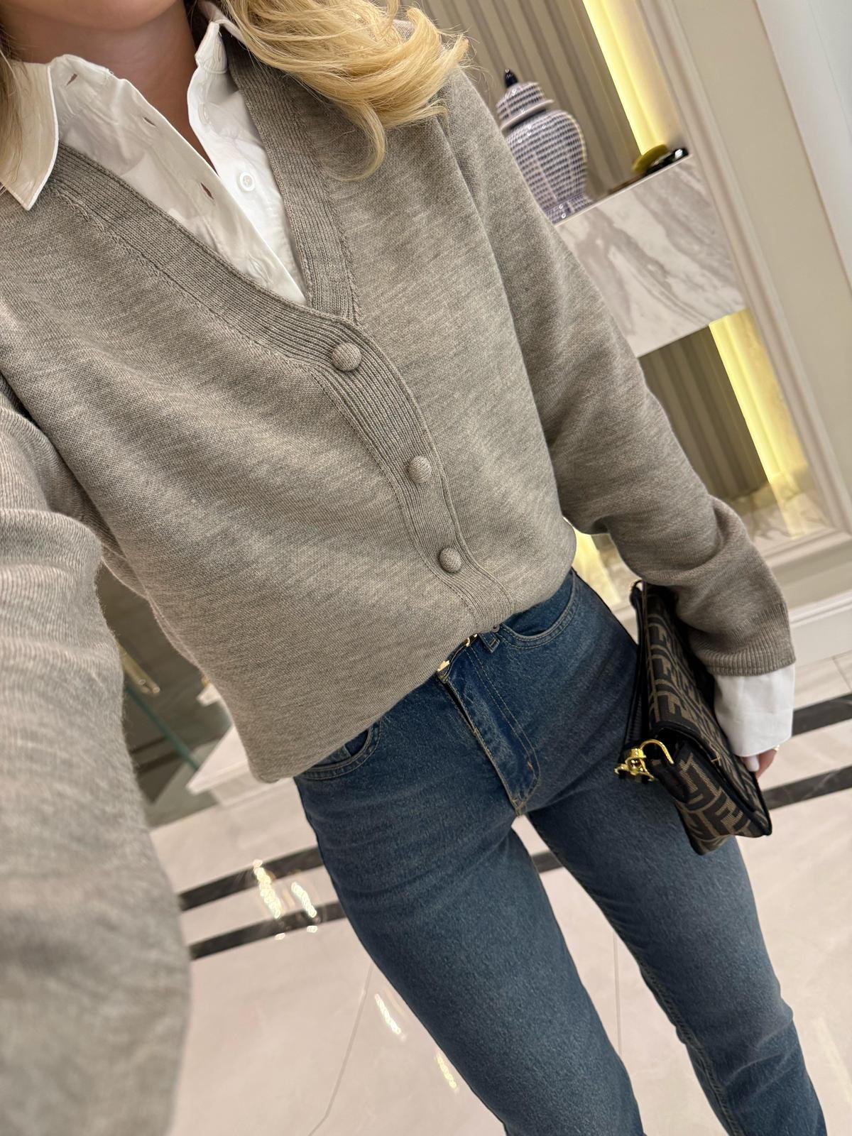 White Shirt Collar Cardigan - Image 6