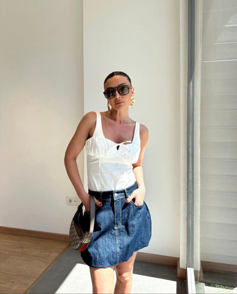 WHITE STRAPLESS BLOUSE