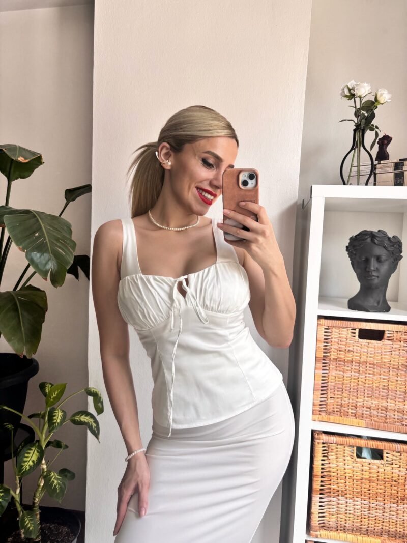 WHITE STRAPLESS BLOUSE