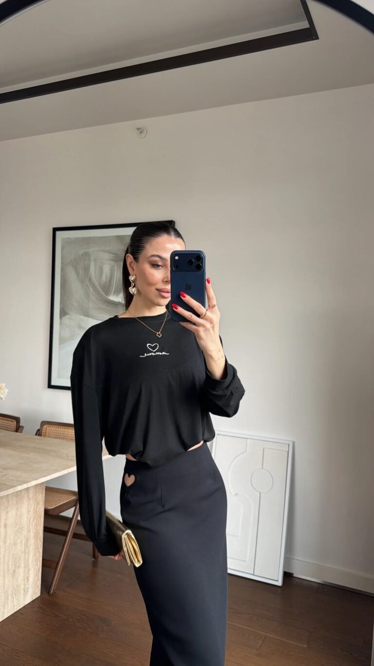 BICYCLE COLLAR EMBROIDERED BLOUSE - BLACK