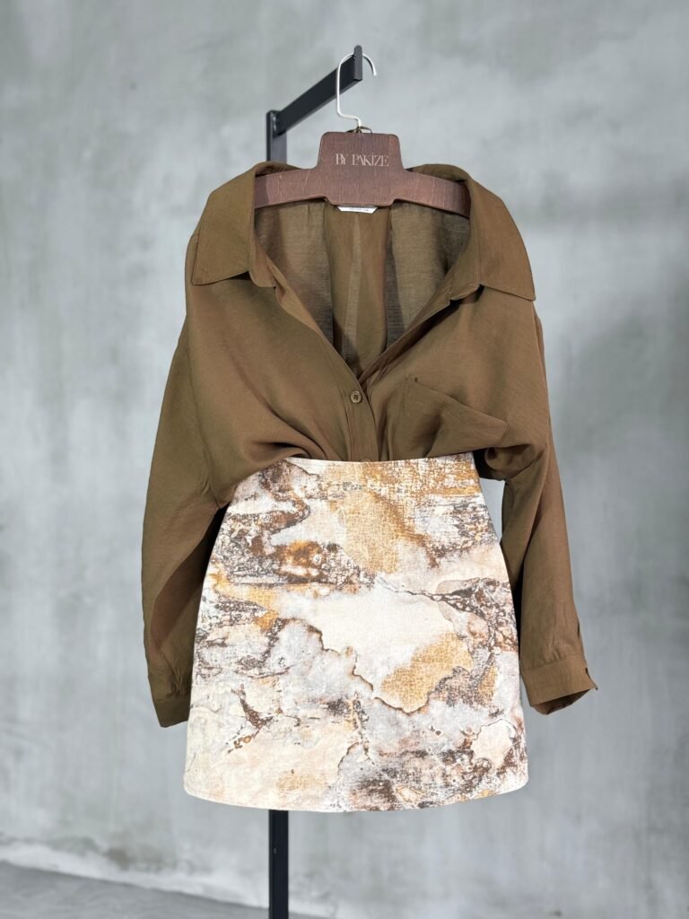 YELLOW MARBLE PATTERNED MINI SKIRT