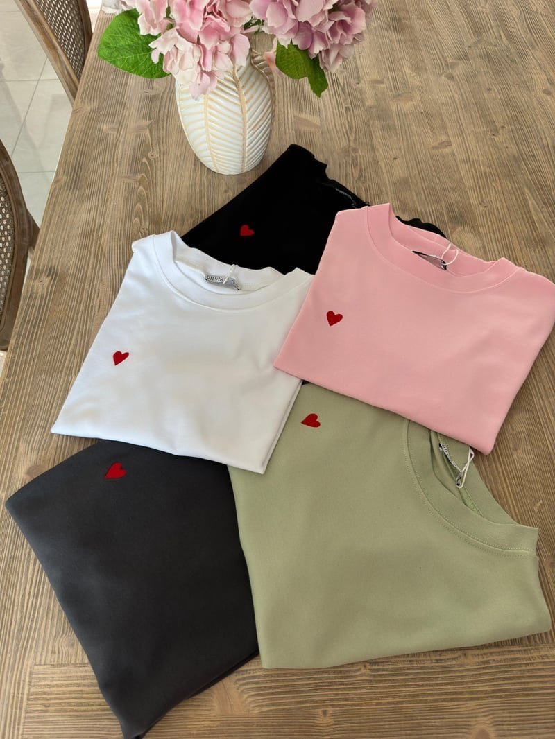 HEART DETAIL COTTON T-SHIRT