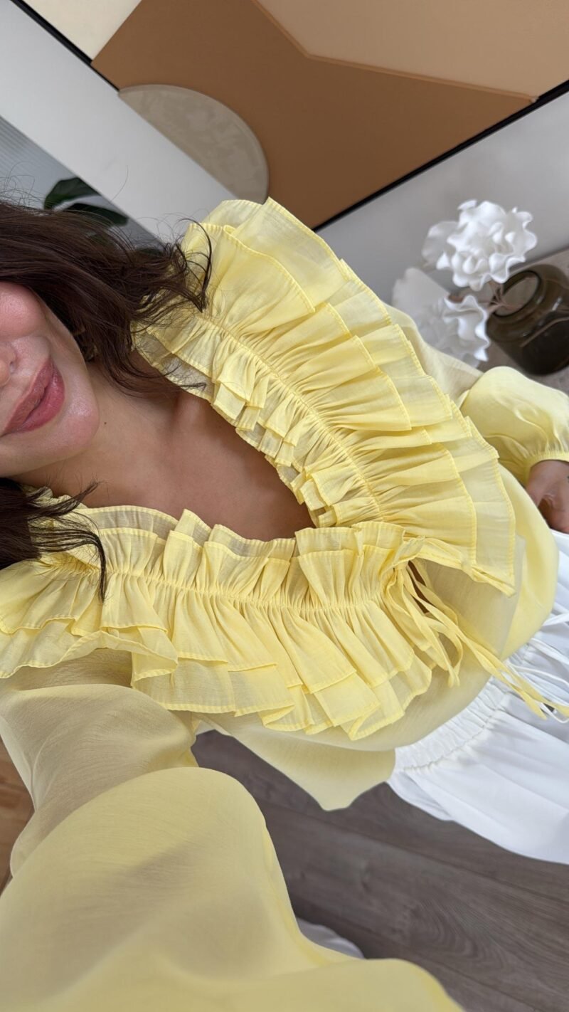 Front-Fastened Ruffled Shirt