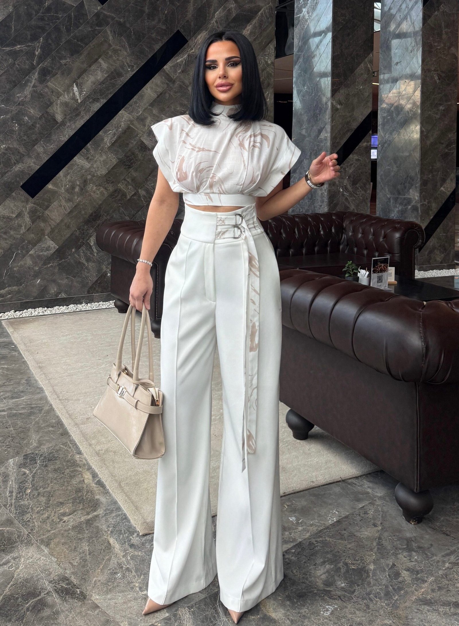 Patterned Design High-Neck Blouse and Palazzo Pants Set with Belt Detail - Image 3