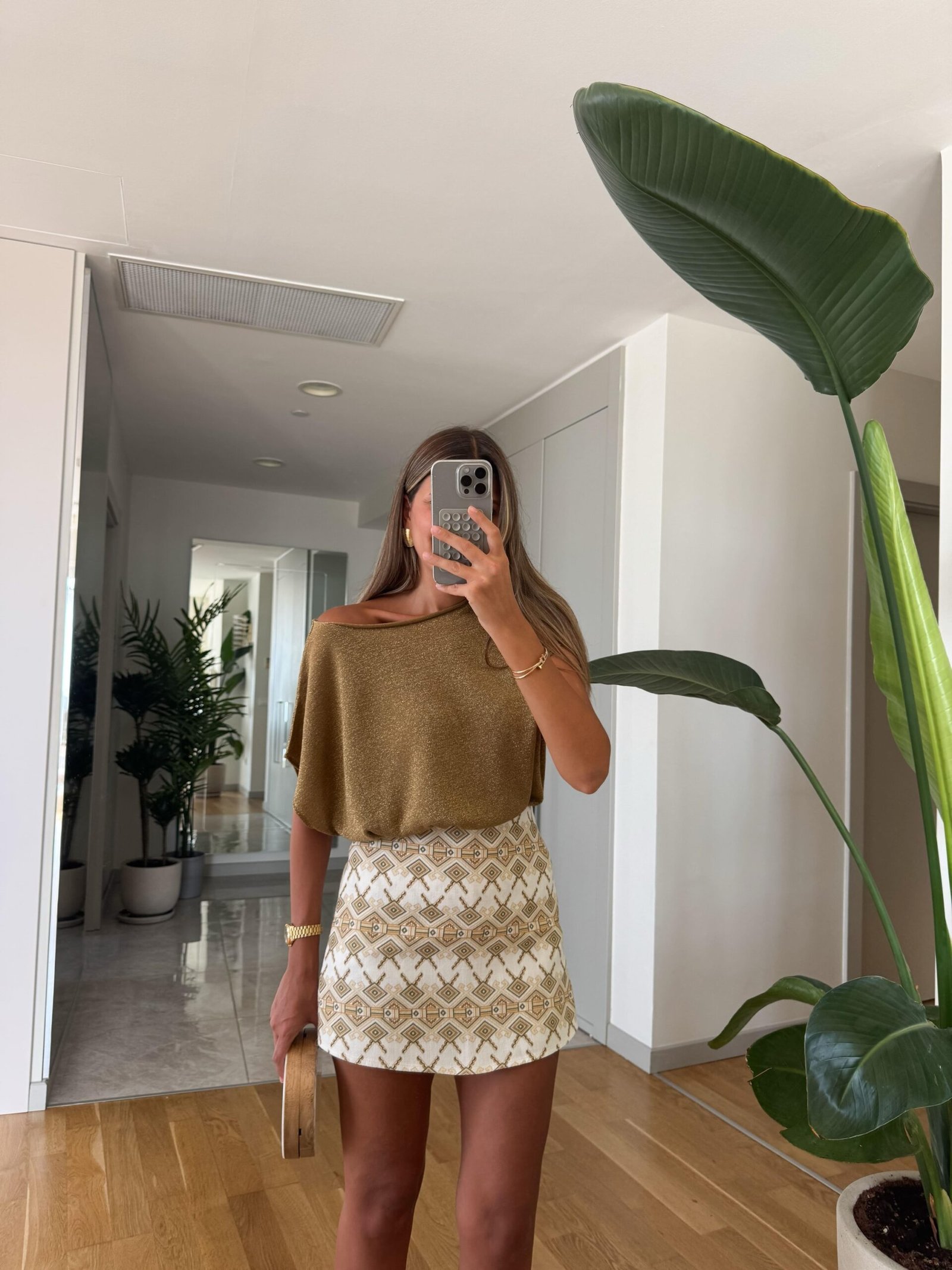 Batwing Sleeve Glitter Blouse - Khaki - Image 2