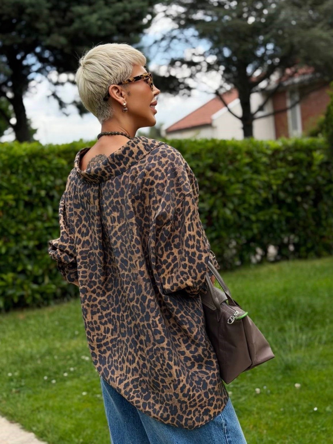 COFFEE LEOPARD PRINT
OVERSIZE SHIRT - Image 3