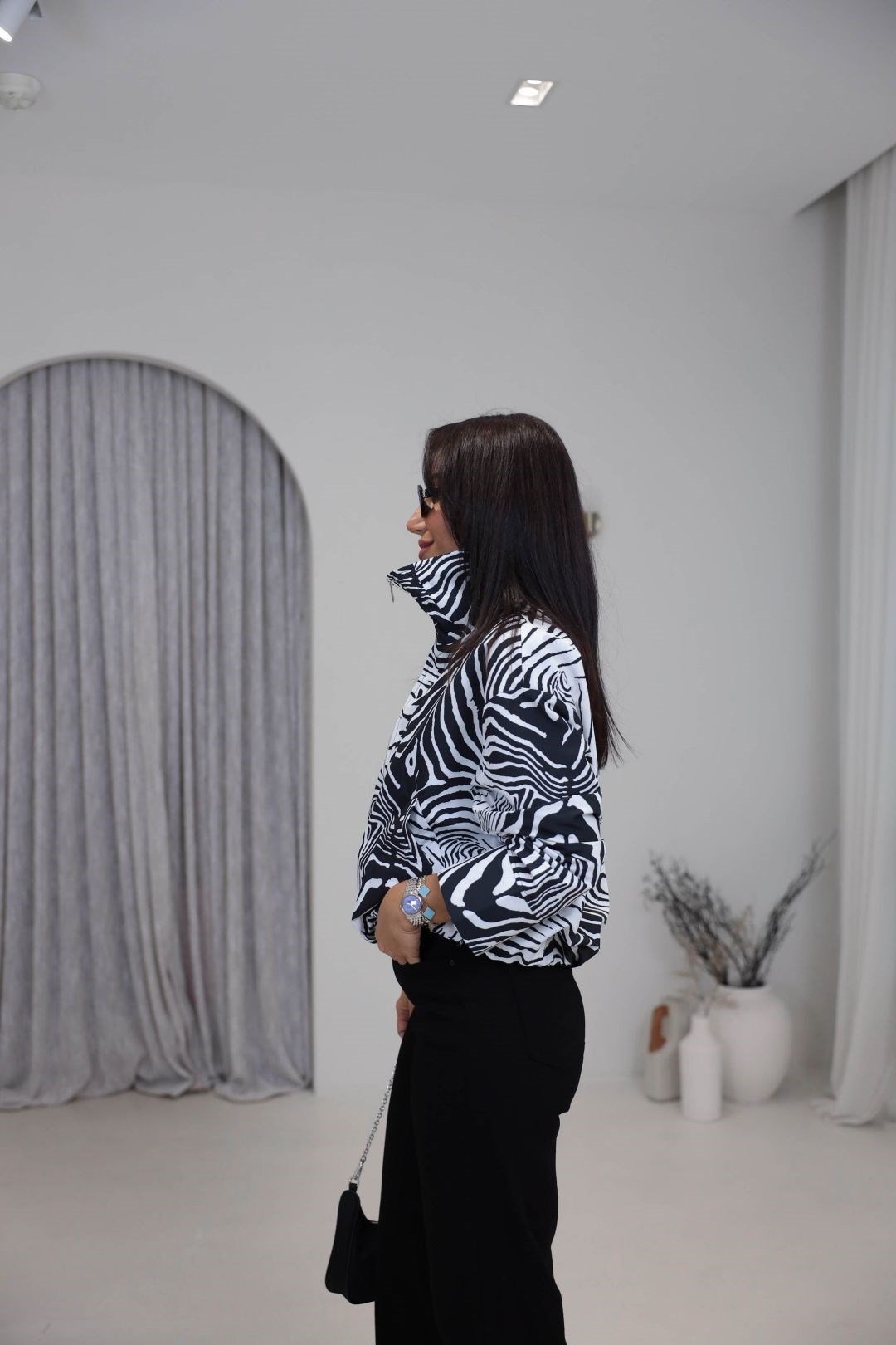 Zebra-Print Jacket with Zipper and Elastic Waist – Black & White - Image 5